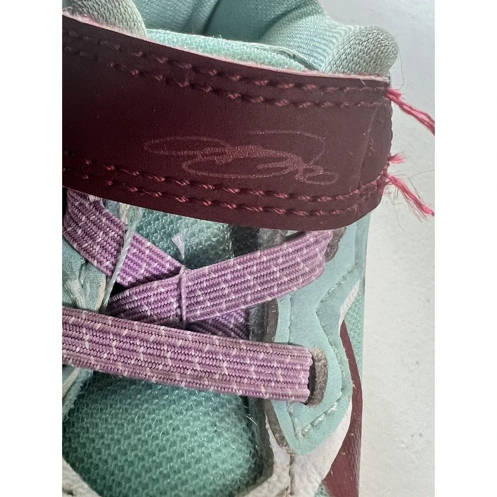 Nike LeBron 18 Toddler Girls 6C Teal Burgundy Floral Basketball Shoes DN4272-400